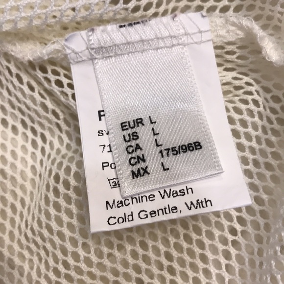 Swimsuit net coverup - Picture 3 of 8